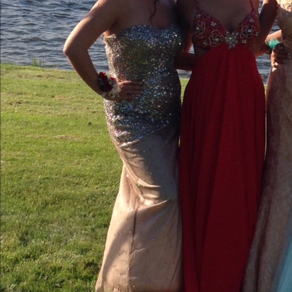 Beautiful ball, prom or formal gown - Picture 7 of 8